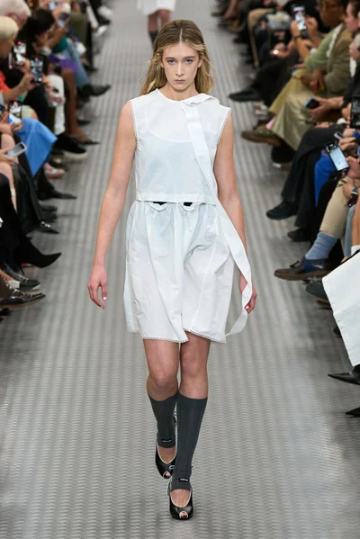 Look 1